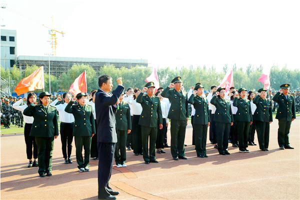 图片 二十一新教师入职宣誓.png