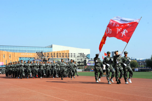 图片 八机械工程学院检阅方队.png