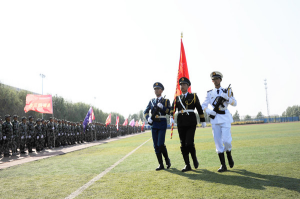 图片 五迎校旗.png